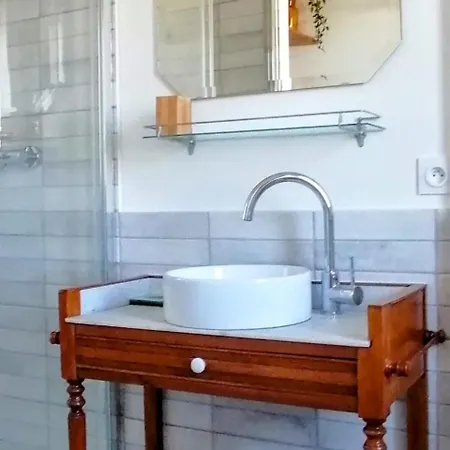 Bed & Breakfast Les Volets Verts *